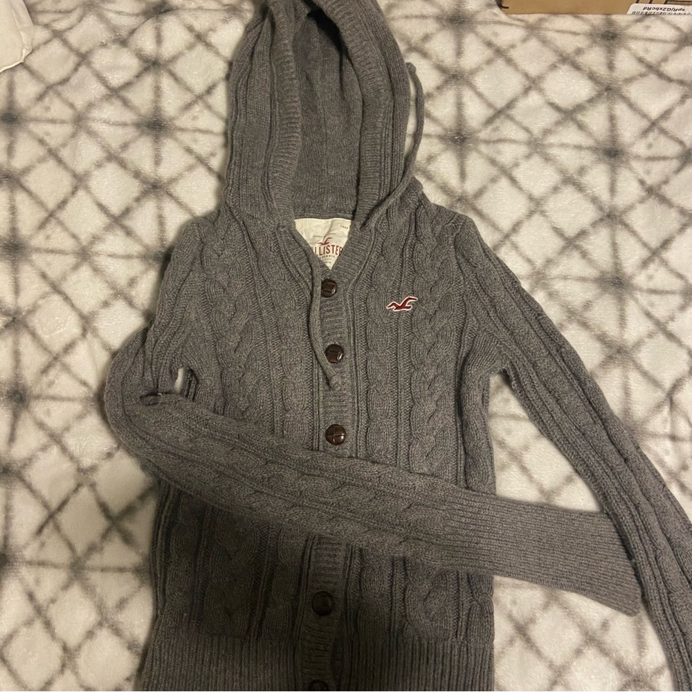 Hollister Cable Knit sweater